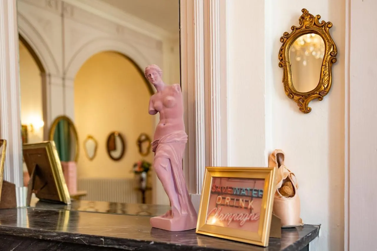 Champagne House - Holiday Rental - An Oasis Full Of Elegance, Luxury And Charm Condom Villa
