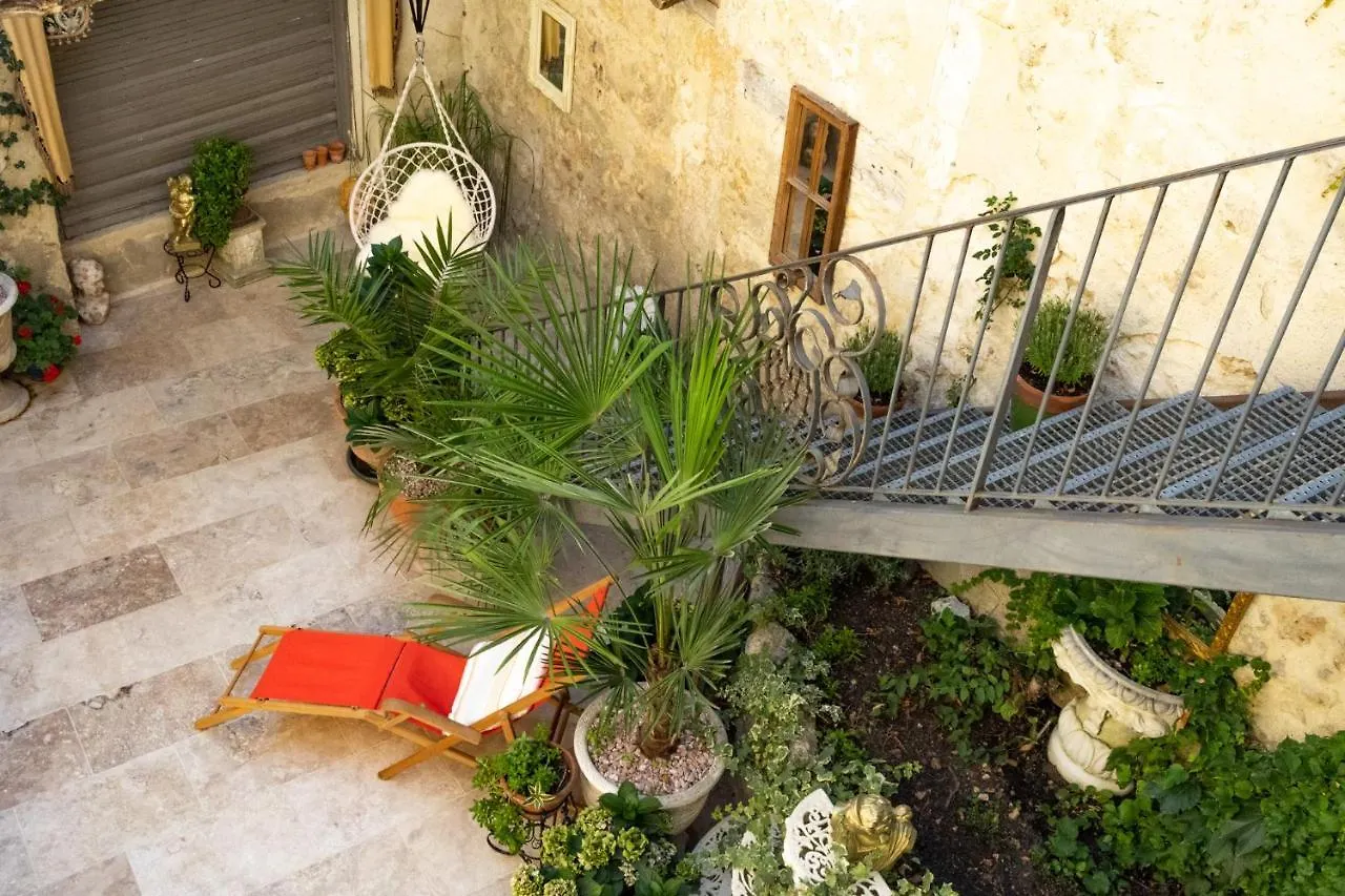 Villa Champagne House - Holiday Rental - An Oasis Full Of Elegance, Luxury And Charm Condom
