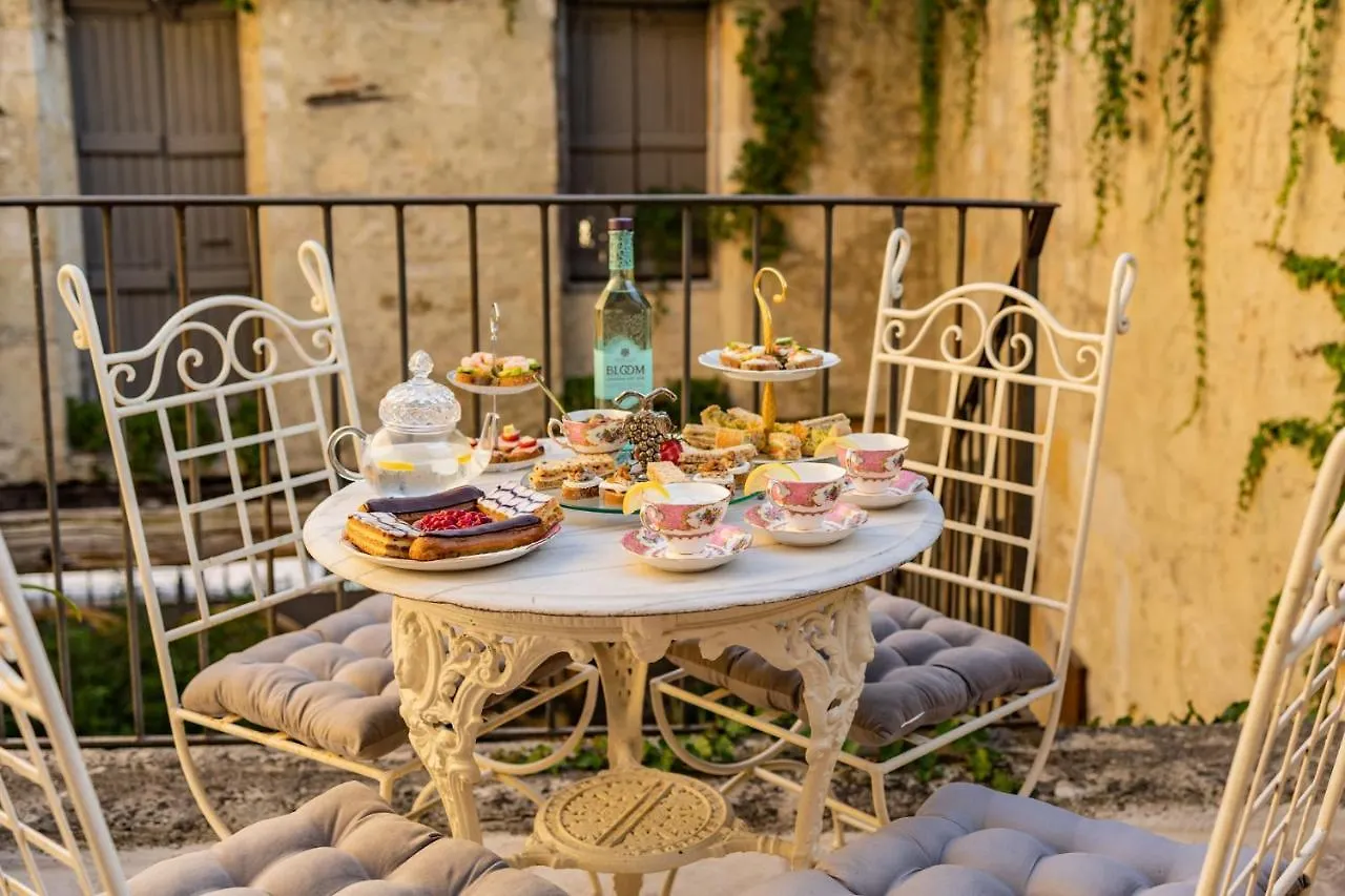 Villa Champagne House - Holiday Rental - An Oasis Full Of Elegance, Luxury And Charm Condom